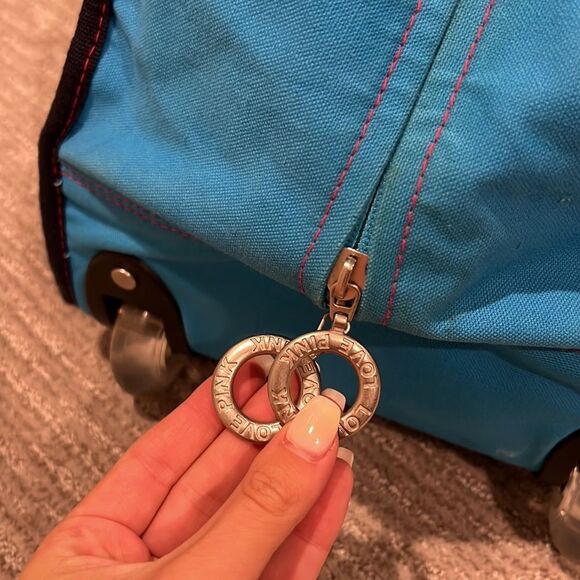 Vintage Pink VS Rolling Carry On Luggage - Picture 12 of 14